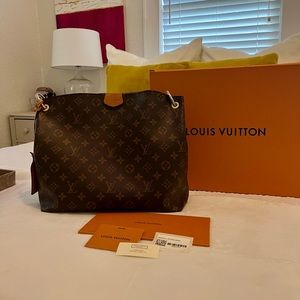 Louis Vuitton Graceful PM
